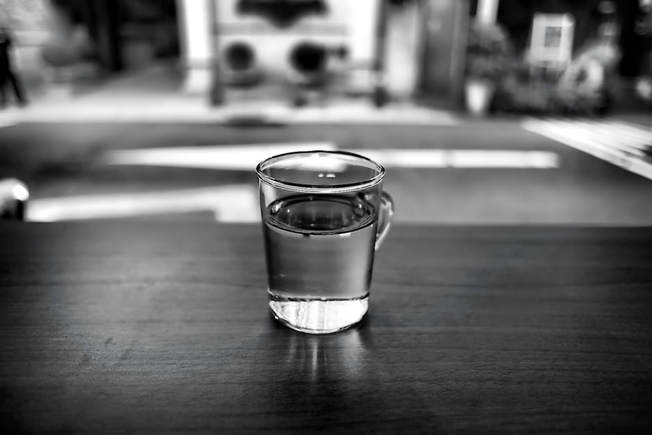 10 Incredible Benefits of Starting Your Day with Warm Water