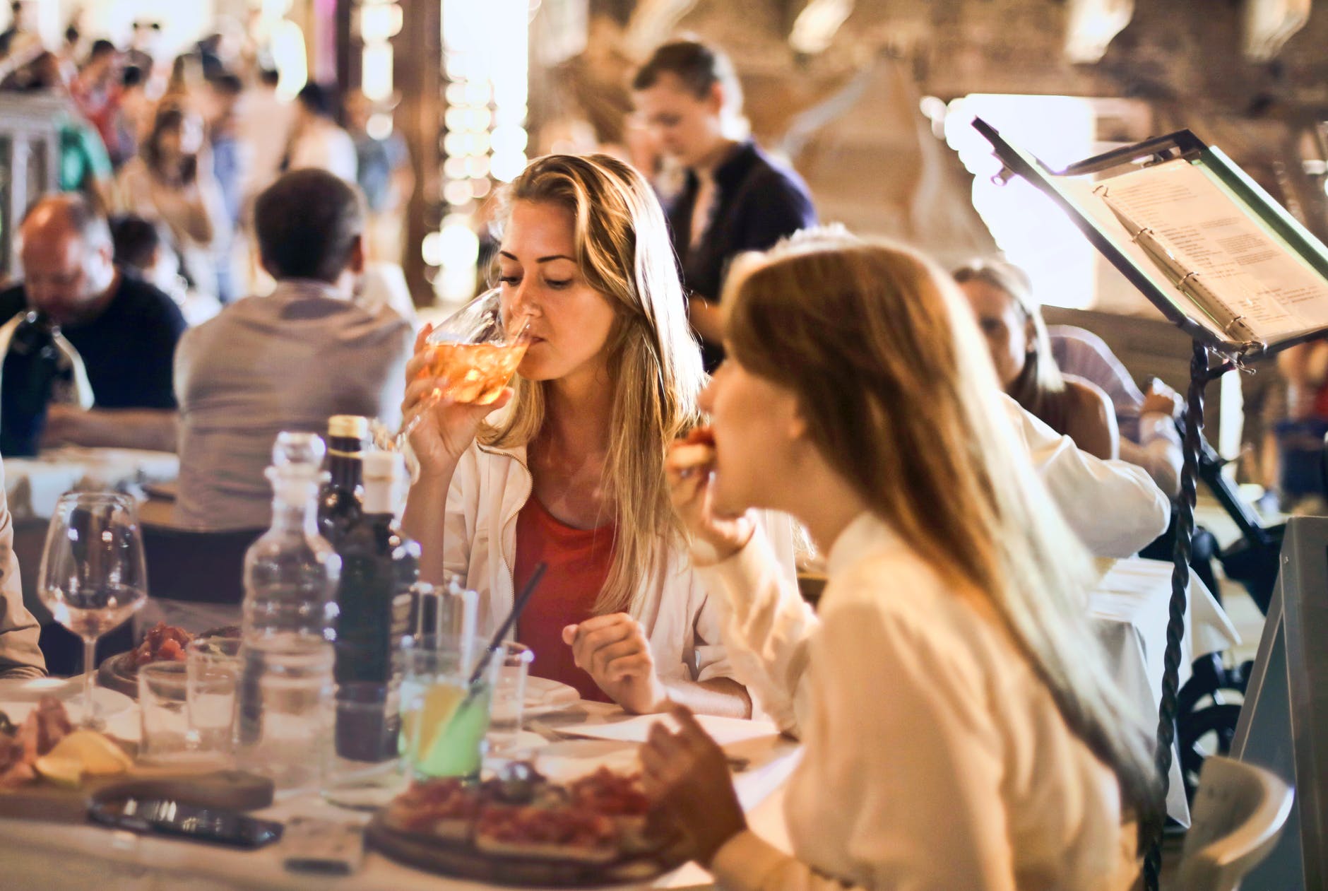 11 Science-Backed Ways to Lose Weight Without Strict Diet