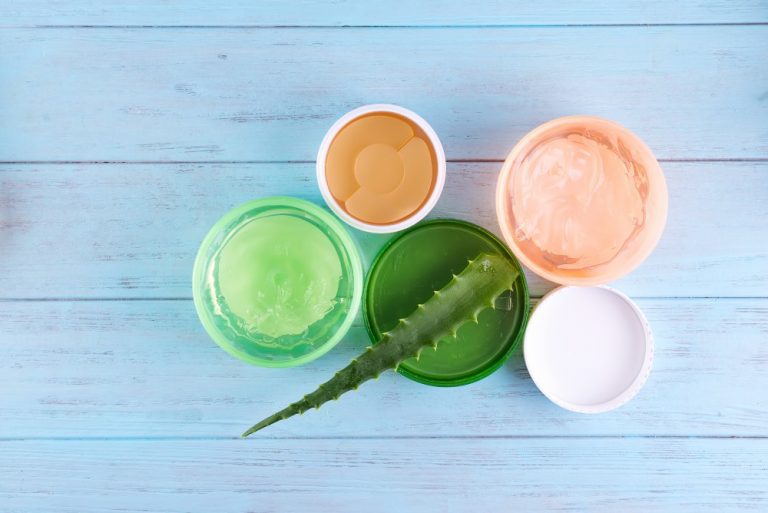 6 Soothing Essential Oils for Razor Burn