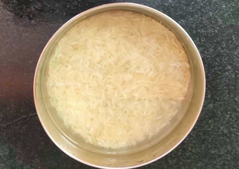 basmati rice soaked in water